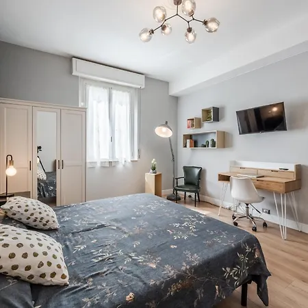 Apartment La Casa Di - Strategic Location Parma
